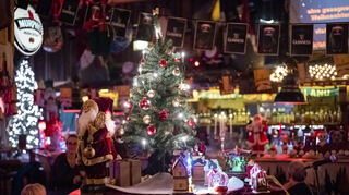 Weihnachten wird ganz unterschiedlich gefeiert: Aber wie ist Weihnachten entstanden? Und wer hat den Weihnachtsmann erfunden?