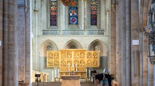 Die Zahl der Kirchenaustritte sank, bleibt aber auf hohem Niveau.