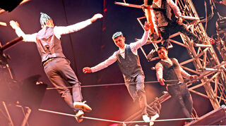 The Gerlings auf dem Hochseil im Mannheimer Weihnachtscircus.