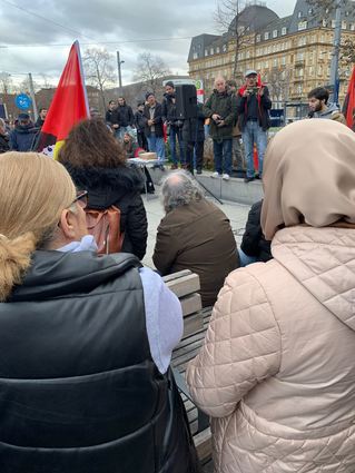 Am Mannheimer Plankenkopf kamen am Samstag zahlreiche Menschen zusammen.