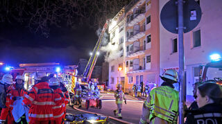 Dieser Einsatz hat Feuerwehr und Rettungskräfte stark gefordert: Wohnungsbrand in der Gaußstraße in der Schwetzingerstadt kurz vor dem Jahreswechsel.