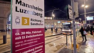 Pendler aus Mannheim in Richtung Frankfurt müssen mit der Stadtbahn auf den Luzenberg fahren, wo die Ersatzbusse starten und ankommen.