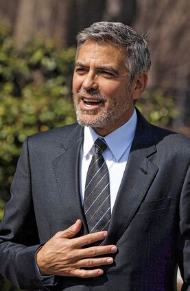 <p>Einmal in einem Film mit und von George Clooney mitzuspielen, das ist der Traum vieler. Entsprechend lang war die Schlange beim Casting in Potsdam.</p>