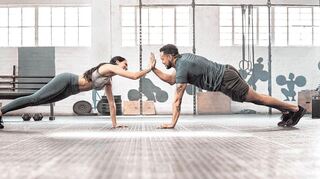 Sich immer wieder neu zu motivieren, fällt vielen Menschen schwer. Unser Gastautor Daniel Bukac hat ein paar Tipps.