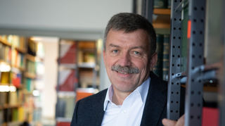 Jörg Kinzig (* 20. Dezember 1962 in Mannheim) ist ein deutscher Kriminologe und Strafrechtswissenschaftler. Er ist seit 2011 Direktor des Instituts für Kriminologie der Eberhard-Karls-Universität Tübingen.