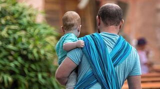 Immer mehr Väter nehmen Elternzeit – aber oft nicht so lange wie Mütter.