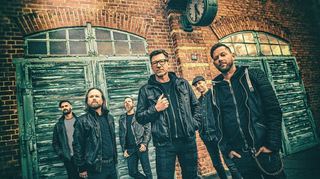Die deutsche Band Fiddler’s Green prägt die Musikszene seit drei Jahrzehnten mit einer einzigartigen Mischung aus Rock, Punk und Irish Folk.