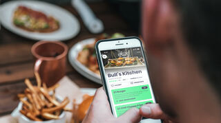 Mit wenigen Klicks günstiger Essen gehen: Das verspricht die App NeoTaste - Doch lohnt sich das Abo?