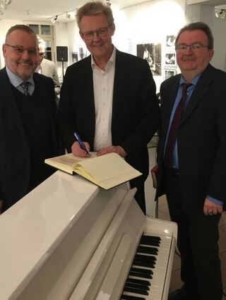Schwieriges Jahr: Günter Schmitteckert (v.l.), Ulrich von Kirchbach, Bernd Braun.