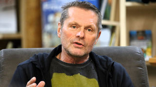 Ulrich Borowka fasziniert die Zuhörer mit seinen Erzählungen.