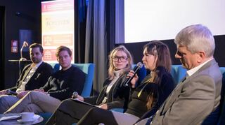Im Karlstorkino diskutierten (v.l.) Maximilian Seyderhelm, Kai Gräf, Chiara Henrich, Sabrina Zinke und Michael Waldmann.