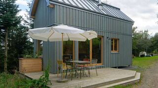 Die eigenen vier Wände im Miniformat: Tiny Houses machen’s möglich. Anschaffung und Unterhalt bleiben dabei überschaubar.