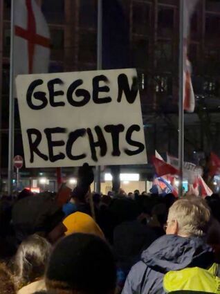 Tausende gingen in Freiburg auf die Straße.