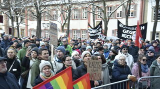 Auf dem Uniplatz - zur Kundgebung selbst kamen 5000.