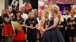 Ihre direkte Vorgängerin Zoe I. (l.) führte durch das Prinzessinnen-Spiel für Lenia I.