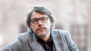 Der Kabarettist Christoph Sieber zeigt in seinem neuen Programm „Weitermachen“, das er jetzt in Mannheim vorgestellt hat, klare Kante gegen rechts.