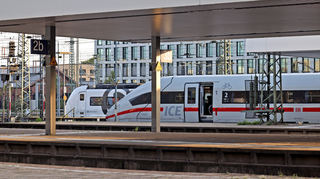 Ein Zug am am Mannheimer Hauptbahnhof (Symbolbild)