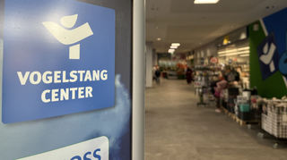 Blick ins Vogelstang Center: Hier wird laut Management „im Hintergrund“ an der Sanierung gearbeitet.
