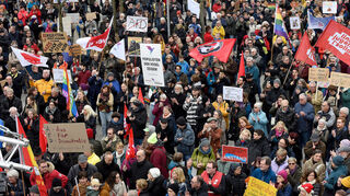 Demo gegen Rechts auf dem Berliner Platz in Ludwigshafen
Foto Thomas Troester