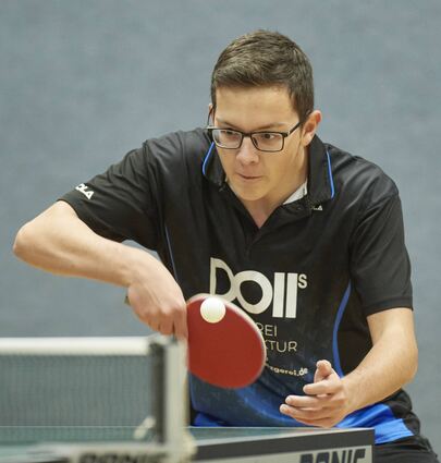 Keine Schwierigkeiten an der Platte: TVB-Spieler Daniel Gliewe behielt gegen Darmstadt 98 sowohl im Doppel, wie auch in seinem Einzel die Oberhand.