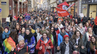 Demonstranten bei dem Tanz-Protest „One Billion Rising“ 2019.