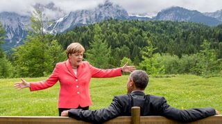 Ein Bild mit geradezu ikonischer Bedeutung: Michael Kappeler von dpa fotografiert Angela Merkel und Barack Obama beim G7-Gipfel 2015 im Gespräch.