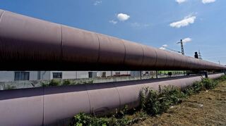 Der Ausbau des Fernwärmenetzes, hier eine Leitung in der Rhenaniastraße, ist das Herzstück der kommunalen Wärmeplanung.