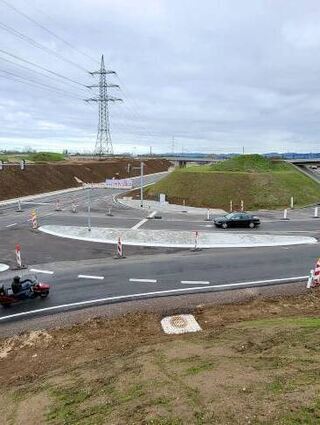 Am neuen Knotenpunkt Seckenheim ist die L 597 neu (l.) gut zu erkennen.
