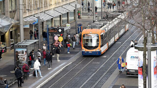 Die Haltestelle Paradeplatz soll im Ganzen barrierefrei ausgebaut werden.