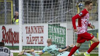 Schreckmoment in Freiburg: Maximilian Breunig erzielt die frühe Führung für das Schlusslicht SC Freiburg II. Der SVW konnte das 0:1 nicht mehr korrigieren.