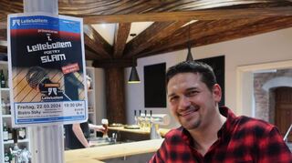 Günther Kiefer und die Laientheatergruppe Lellebollem präsentieren am 22. März den 1. Poetry Slam im Bistro StAy in Heddesheim.