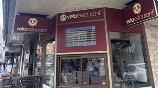 In Ibrahim Ilik's Vefa-Restaurant wird demnächst wohl eine Preisanpassung stattfinden müssen.