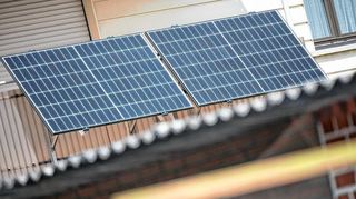 So sehen die Balkon-Solar-Anlagen aus: Auch dieses Jahr bezuschusst die Stadt Mannheim wieder die Installation dieser Module.