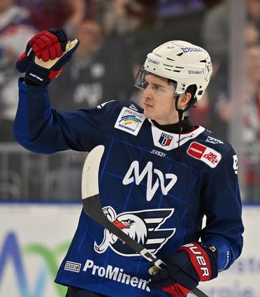 Leon Gawanke bereitete im ersten Duell mit Nürnberg beide Adler-Tore vor.