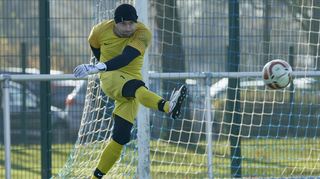 Schuss ins Glück? Die SG Nordheim/Wattenheim, hier Torwart Piotr Rajchel, hofft gegen Rodau auf die ersten sportlich erspielten Punkte im Jahr 2024.