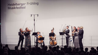Mitglieder des Königlichen Konzertgebouw-Orchesters spielen Brahms.