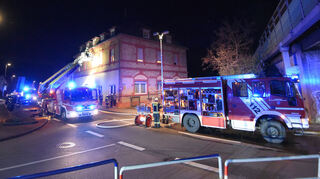 Die Freiwillige Feuerwehr Edingen-Neckarhausen löschte einen Zimmerbrand in der Neckarhäuser Hauptstraße.
