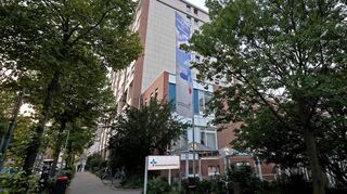 Der Patienten- und Besuchereingang am Theresienkrankenhaus, aufgenommen im vergangenen September. Was aus den Gebäuden wird, ist offen.