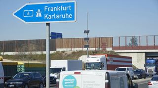 An der Anschlussstelle Mannheim-Sandhofen wird die Auffahrt auf die A6 in Richtung Heilbronn gesperrt.