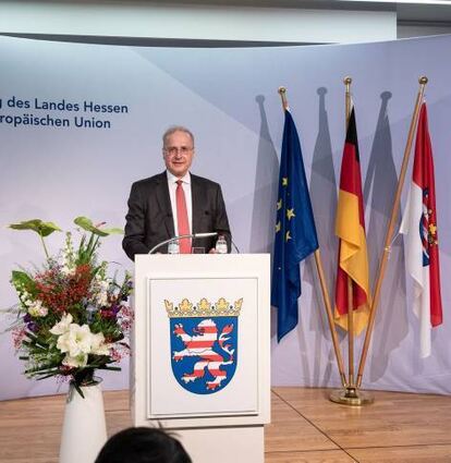 Friedrich von Heusinger hat sich verabschiedet.