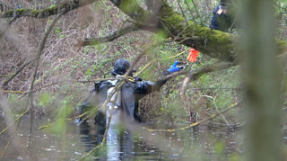 Die Leiche der 51-jährigen Großmutter des Babys wurde in einem Weiher in Bad Schönborn gefunden.
