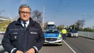Noch als Vize-Präsident unterwegs: Im April 2021 taucht Siegfried Kollmar überraschend bei einer Tempokontrolle auf dem Waldhof auf – und spricht mit der „MM“-Reporterin über seine berufliche Zukunft, ohne zu viel zu verraten.