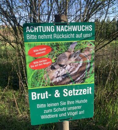 Eines der Warnschilder im Feudenheimer Langgewann.