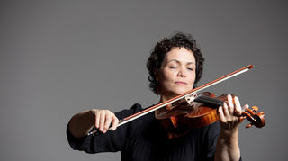Die Bratschistin Tabea Zimmermann.
