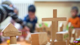 Nach den evangelischen Kitas werden auch die katholischen Einrichtungen teurer.