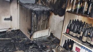 Kühlhaus und Lager von Rosemaries Restaurant sind nach dem Brand vollkommen verrußt und mit Brandrückständen dekontaminiert.