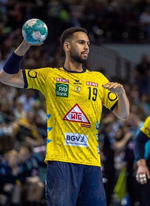 Philipp Ahouansou erzielte zwei Treffer für die Rhein-Neckar Löwen bei der Niederlage in Wetzlar.