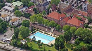 Im Thermalbad in Heidelberg-Bergheim beginnt die Saison.