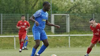 Am Sonntag empfängt Derrick Owusu mit seinen Teamkollegen des VfL Kurpfalz Neckarau den TSV Amicitia Viernheim zum Kellerduell.