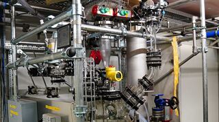 Diese Anlage dient dazu, Betriebsabläufe zu optimieren. Eine größere Anlage folgt für die kommerzielle Produktion.